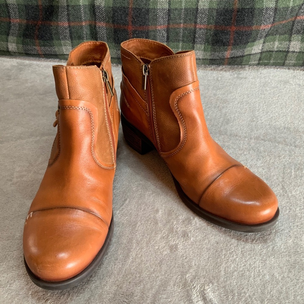 Pikolinos Le Mans Brandy Leather Ankle Boots NWOT Zip Block Heel Women 41 US9.5